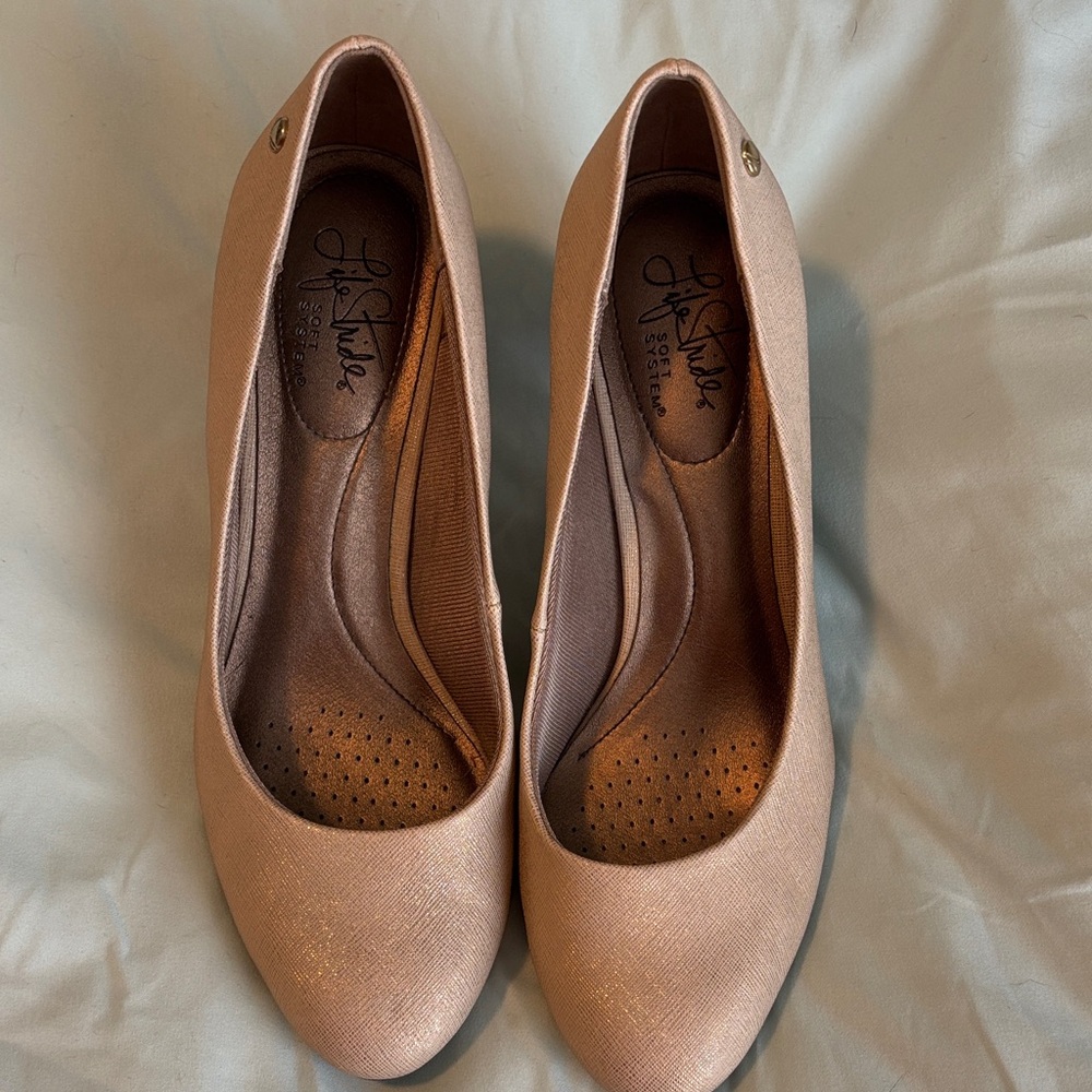 Life Stride Women's Beige Heels